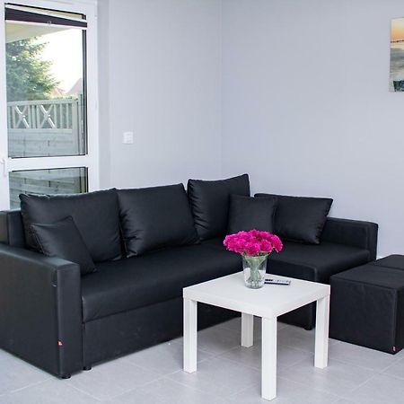 Apartament Z Ogrodkiem Trzęsacz Dış mekan fotoğraf